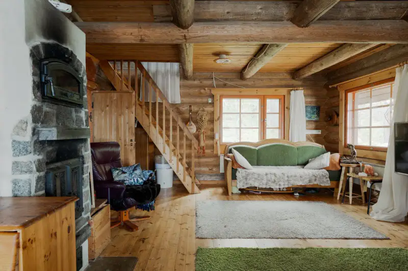 Hirsimökki ~66 m² (2000) + rantasauna 25 m², 1,115 ha et rive dure sur le Keitele — Liimattala / Äänekoski — 16