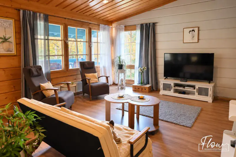 Maison en rondins Honka 127 m² (1996) + sauna, garage chauffé 103 m², 3,25 ha et ~160 m de rive privée sur le Hirvasjoki — Äänekoivisto / Äänekoski — 13
