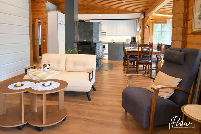Maison en rondins Honka 127 m² (1996) + sauna, garage chauffé 103 m², 3,25 ha et ~160 m de rive privée sur le Hirvasjoki — Äänekoivisto / Äänekoski — 14