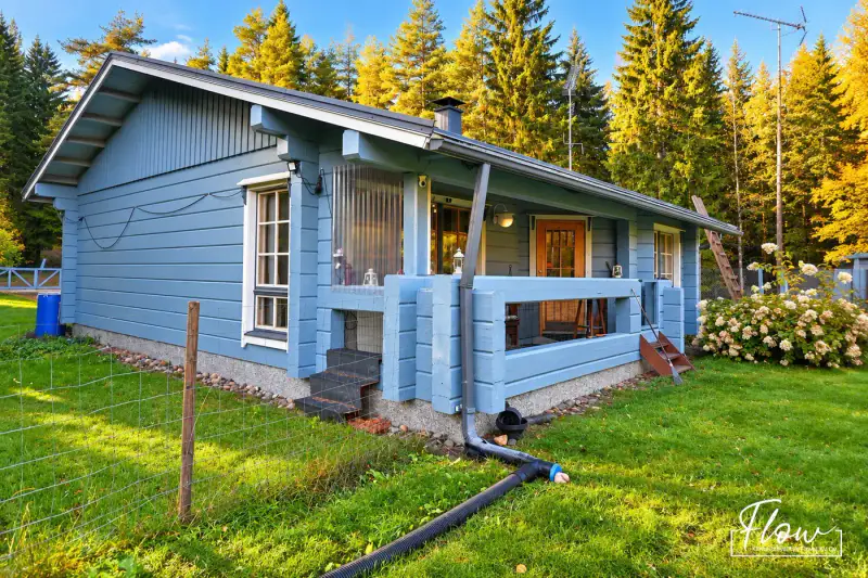 Maison en rondins Honka 127 m² (1996) + sauna, garage chauffé 103 m², 3,25 ha et ~160 m de rive privée sur le Hirvasjoki — Äänekoivisto / Äänekoski — 6
