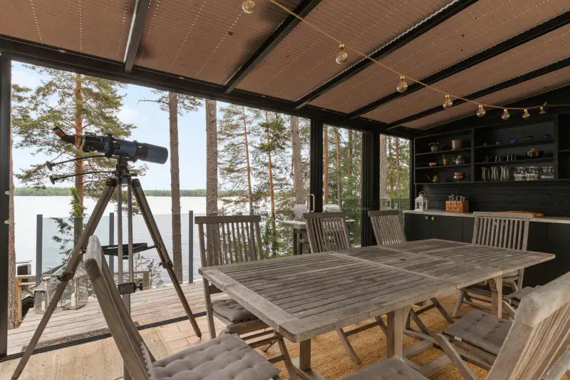 Honkarakenne ~50 m² (1987) + sauna de rive + pavillon vitré, vue Asikkalanselkä, 2 330 m² — Pulkkilanharju / Asikkala — 12