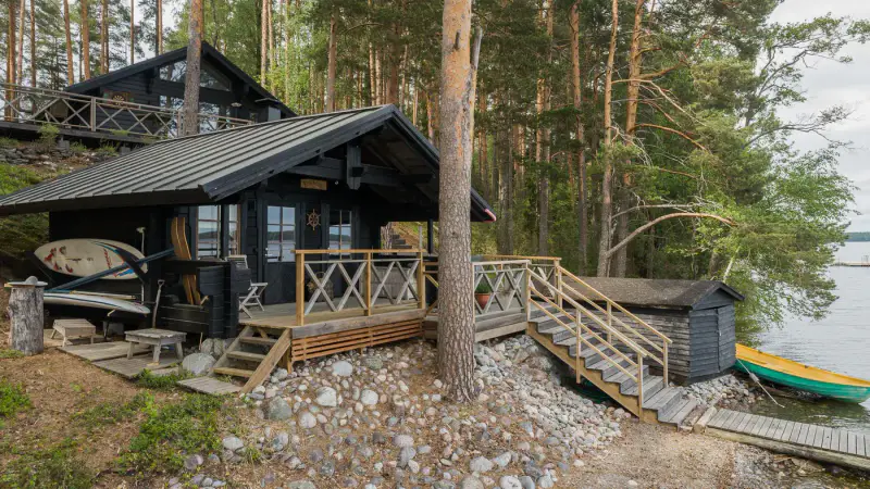 Honkarakenne ~50 m² (1987) + sauna de rive + pavillon vitré, vue Asikkalanselkä, 2 330 m² — Pulkkilanharju / Asikkala — 15
