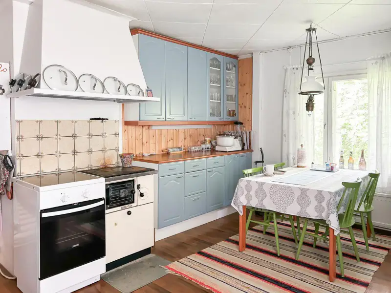 Maison 1940 (80 m², 4 pièces) avec rive privée exposée sud sur l’Enonvesi, sauna en annexe — Enonkoski — 10
