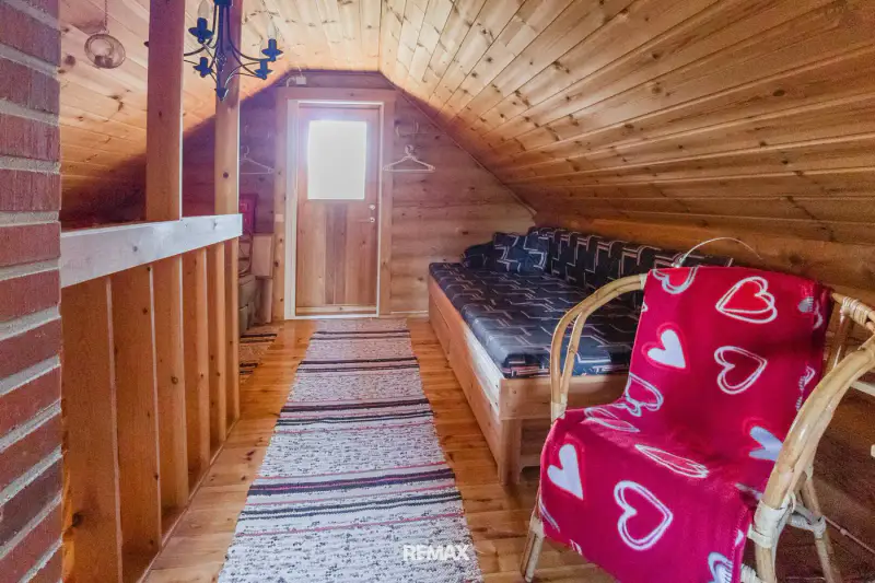 Mökki en rondins ~52 m² (1989) + sauna à bois, 2,06 ha et rive privée sur l’Ounasjoki — Peltovuoma / Enontekiö — 18