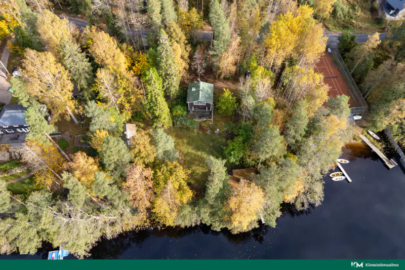 Terrain de loisirs de 5 690 m² + plan d’eau de 6 830 m², rive sud ~70 m — Siikajärvi / Espoo — 1