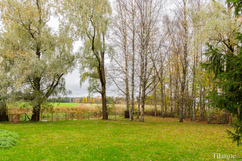 Maison 1969 entièrement rénovée (145,5 m², 4 chambres) sur terrain de 2 700 m² avec rive privée sur l’Eurajoki — Sorkkinen, Eura — 8