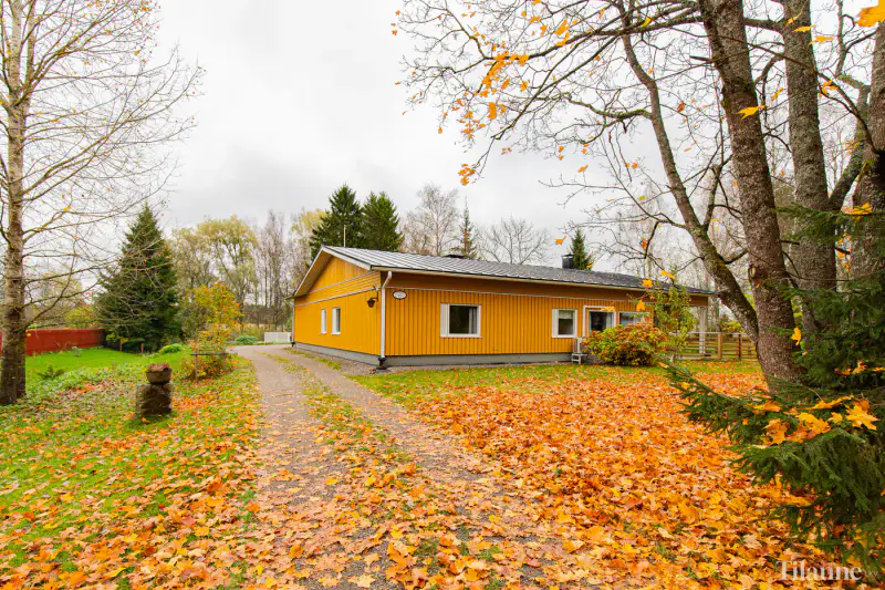 Maison 1969 entièrement rénovée (145,5 m², 4 chambres) sur terrain de 2 700 m² avec rive privée sur l’Eurajoki — Sorkkinen, Eura — 3