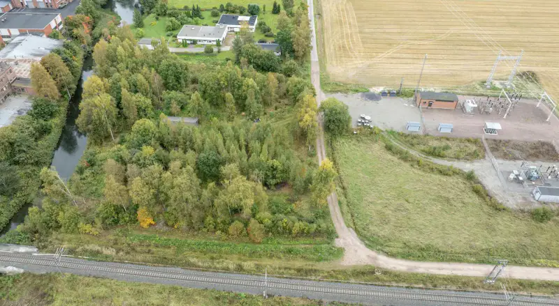 Maison bois ~240–300 m² (1975) + atelier ~100 m², 6 500 m², Eurajoki — Kiukainen / Eura — 14