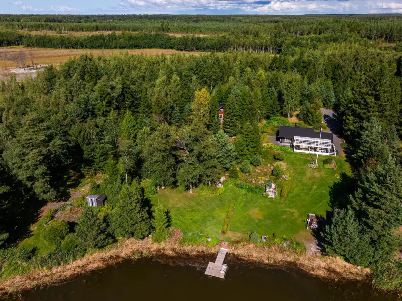 Mökki hivernal 57 m² (1991) mer + sauna, ~1,4 ha bout de chemin — Luvia / Eurajoki — 3