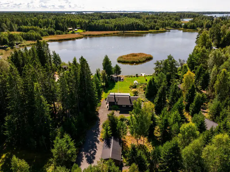 Mökki hivernal 57 m² (1991) mer + sauna, ~1,4 ha bout de chemin — Luvia / Eurajoki — 5