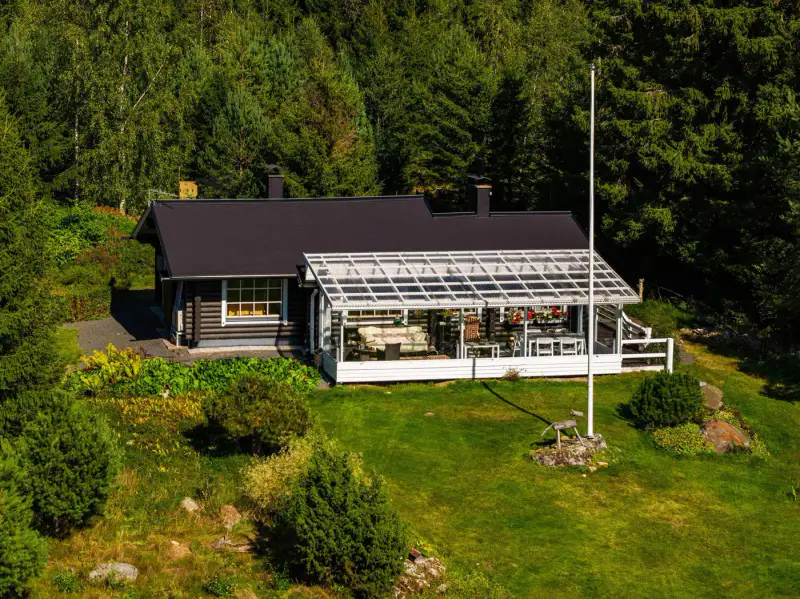 Mökki hivernal 57 m² (1991) mer + sauna, ~1,4 ha bout de chemin — Luvia / Eurajoki — 4