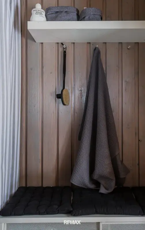 Chalet d’architecte ~58 m² (1966) avec sauna, 3 350 m² et rive — Sotkajärvi / Renko — 16