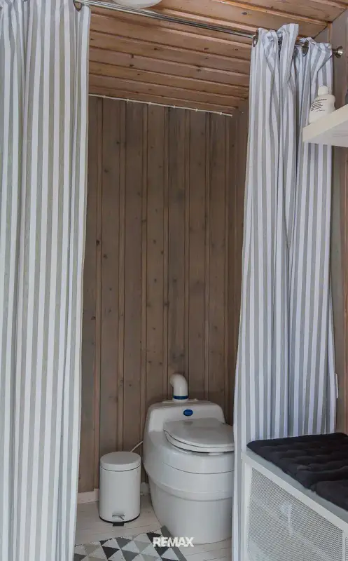 Chalet d’architecte ~58 m² (1966) avec sauna, 3 350 m² et rive — Sotkajärvi / Renko — 18