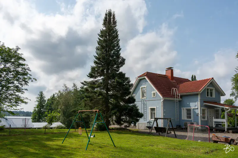 Maison 1920 rénovée + extension 2022, rive Äimäjärvi, ~3 500 m² — Iittala / Hämeenlinna — 1