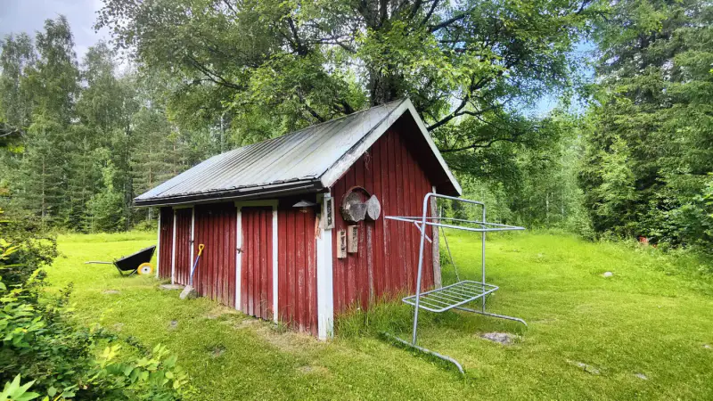 Maison 1930 ~100 m² + 2 saunas, ~11,4 ha forêt, rive Kynsivesi ~30 m — Mäyrämäki — 17