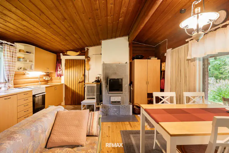 Chalet à Hartola  rive privée  3 960 m² — 132 000 € — 11