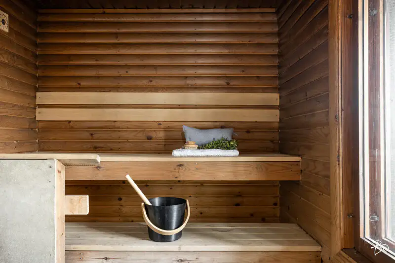Chalet ~52 m² (1977) rénové 2025–26 sur île du Jääsjärvi + sauna, 3 210 m² — Hirvisaaret / Hartola — 15
