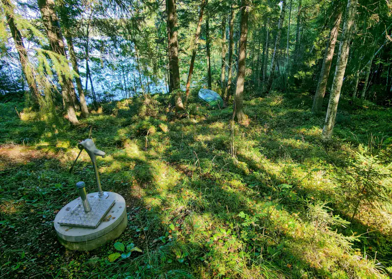 Terrain rive Tömäjärvi ~3 550 m² (~50 m), parts eaux + venevalkama — près Hämeenlinna — 8