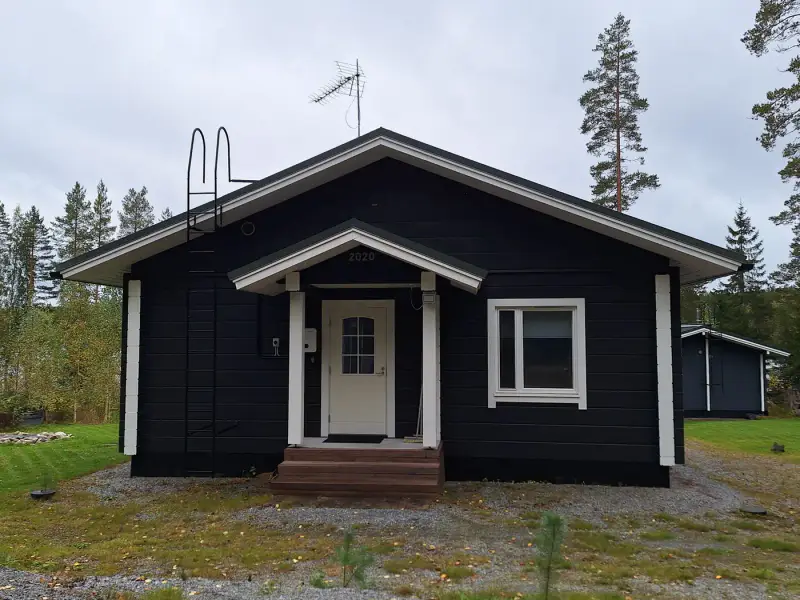 Hirsimökki ~64 m² (2020) + rantasauna, 3 900 m², Petruma — Heinävesi — 2