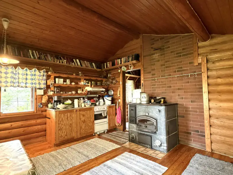 Mökki rondins ~31 m² (1993) + sauna séparée, 1,26 ha péninsule, Saimaa / Pieni Kolovesi — Pyylinsaari / Heinävesi — 8