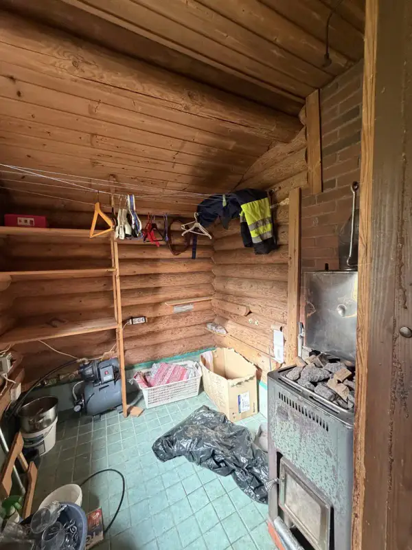 Mökki rondins ~31 m² (1993) + sauna séparée, 1,26 ha péninsule, Saimaa / Pieni Kolovesi — Pyylinsaari / Heinävesi — 9