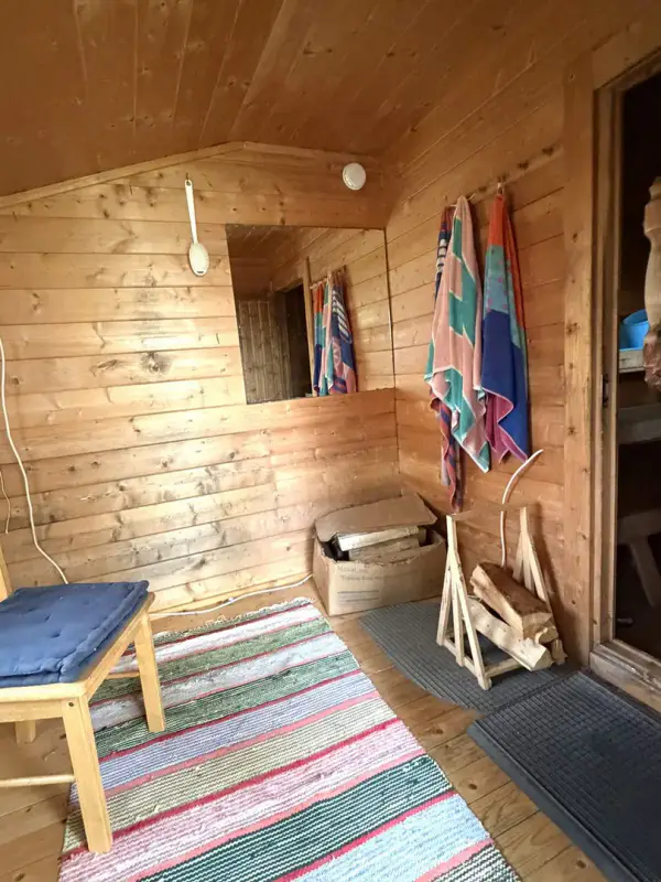 Mökki rondins ~31 m² (1993) + sauna séparée, 1,26 ha péninsule, Saimaa / Pieni Kolovesi — Pyylinsaari / Heinävesi — 11