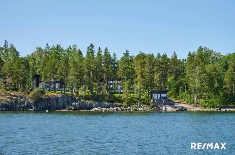 Villa ~93 m² (2023) rive mer, ~3 878 m² (määräosa), Suomenlahti — Iso Villasaari / Vuosaari / Helsinki — 1