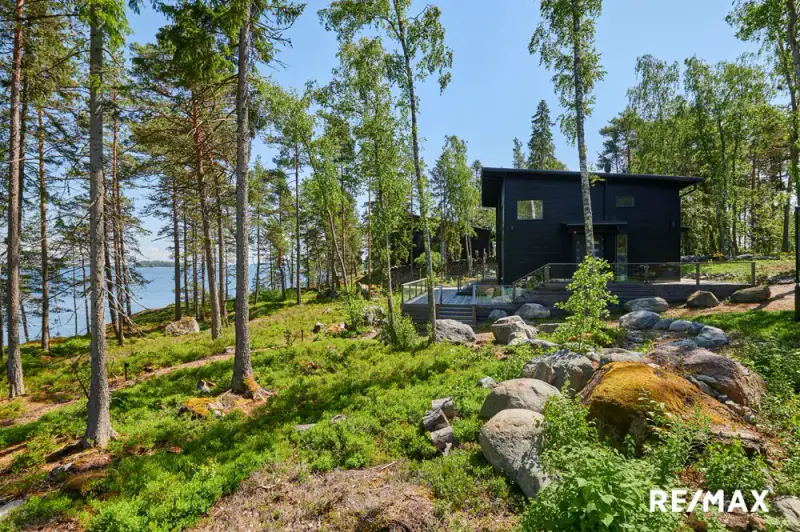 Villa ~93 m² (2023) rive mer, ~3 878 m² (määräosa), Suomenlahti — Iso Villasaari / Vuosaari / Helsinki — 6