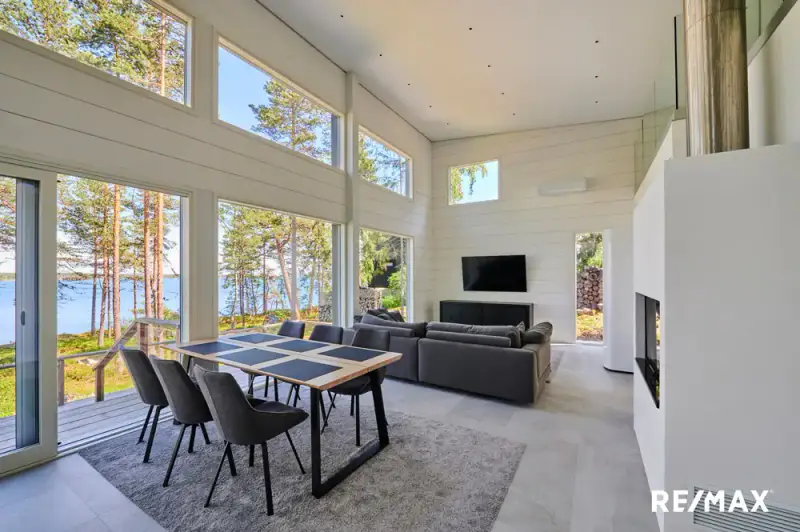 Villa ~93 m² (2023) rive mer, ~3 878 m² (määräosa), Suomenlahti — Iso Villasaari / Vuosaari / Helsinki — 9