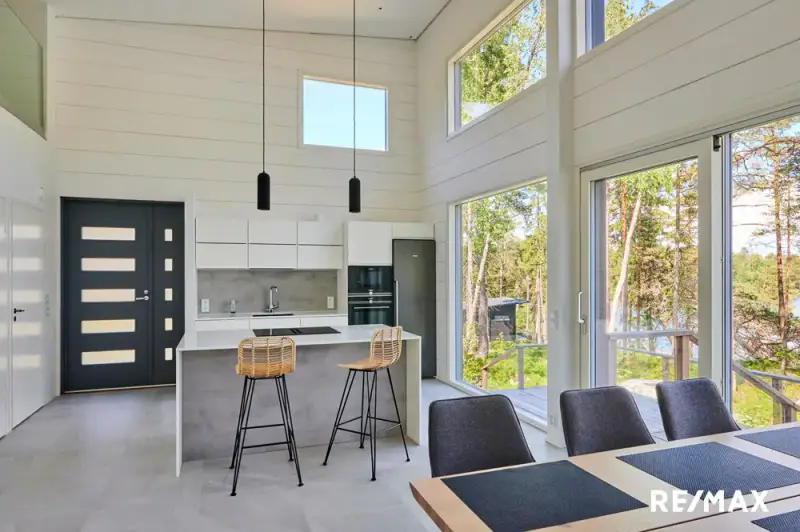 Villa ~93 m² (2023) rive mer, ~3 878 m² (määräosa), Suomenlahti — Iso Villasaari / Vuosaari / Helsinki — 8
