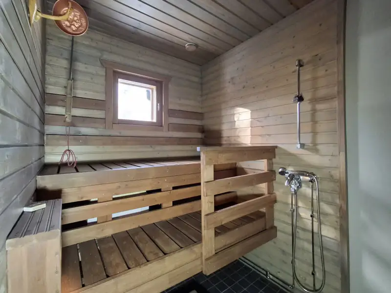 Mökki ~60 m² (1995) + rantasauna, aitta, grillitupa, 8 790 m², Puula — Tuukkala / Hirvensalmi — 12