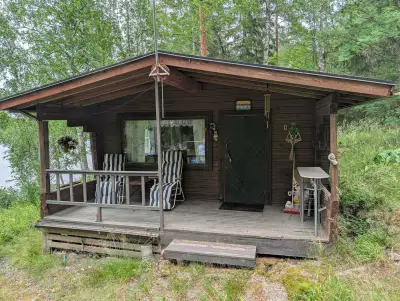 Chalet ~30 m² (1972) + rantasauna, 2 000 m², Lahnajärvi — Hirvensalmi — 1