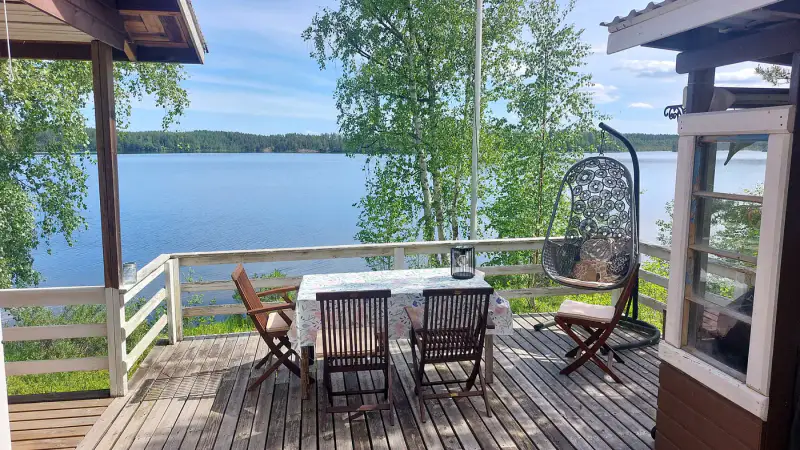 Mökki d’île ~47 m² (1963) + sauna de rive, plage de sable sur le Suontee, 2 790 m² — Kalhosaari / Hirvensalmi — 5