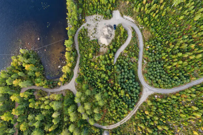 Terrain constructible ~1,9 ha, ~200 m rive ouest Puula, 350 k-m² — Suurenniemi / Hirvensalmi — 7