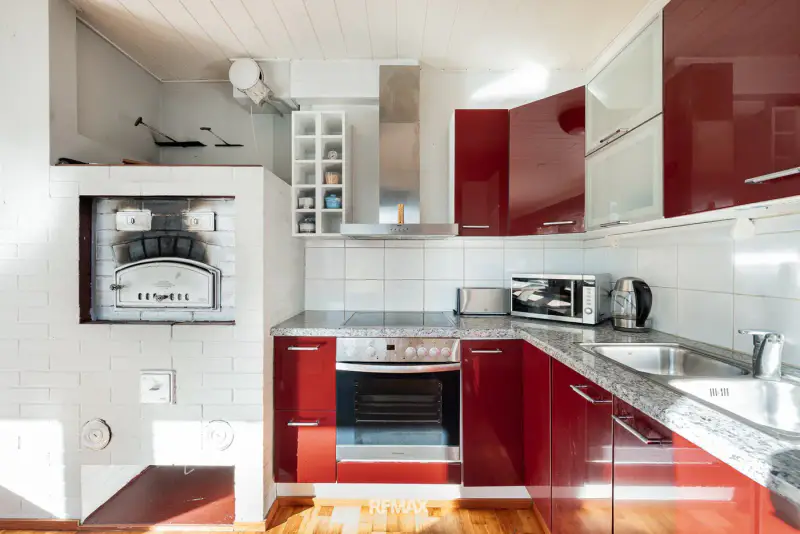 Mökki ~46 m² (1975, rénové) + sauna + rantasauna, 4 400 m², ~65 m de plage privée sur le Kettujärvi — Vuolenkoski / Iitti — 6