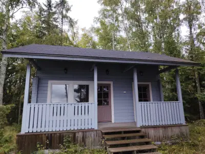 Mökki rondins île ~24,5 m² (2017) + sauna, 1 940 m², Kyrösjärvi — Kallionkieli / Ikaalinen — 1