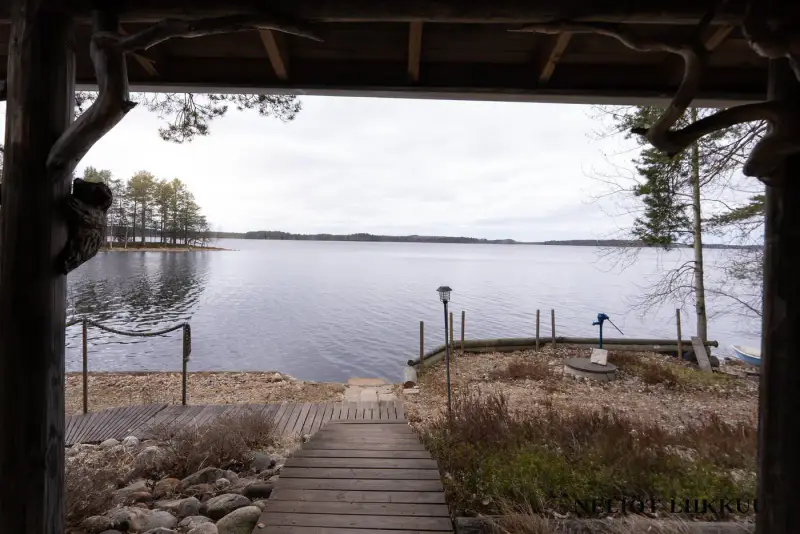 Hirsimökki 2016/2021, 66 m² + rantasauna, ~1,9 ha Mekrijärvi — Ilomantsi — 17