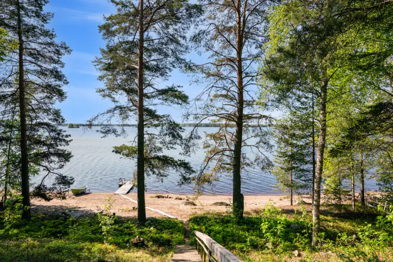 Maison 1987, 151,5 m², rive privée 90 m, 12 660 m² — Mekrijärvi, Ilomantsi — 16