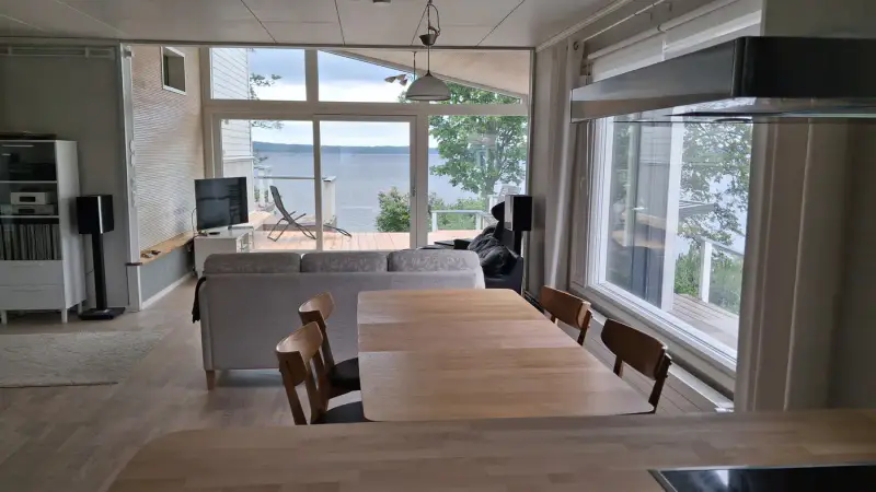 Maison rénovée ~155 m², géothermie et fibre, rive de sable sur l’Immalanjärvi, services à pied — Imatra — 4