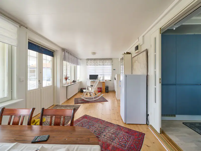 Maison rénovée ~155 m², géothermie et fibre, rive de sable sur l’Immalanjärvi, services à pied — Imatra — 12