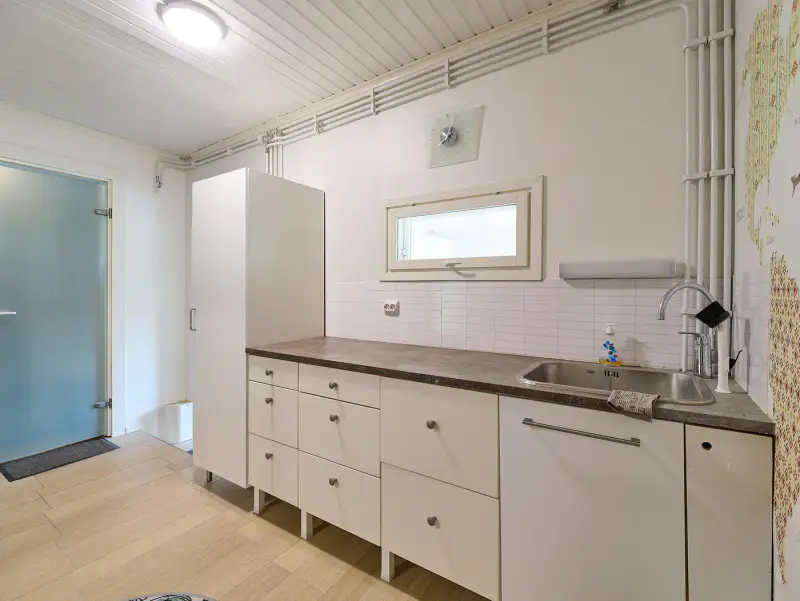 Maison rénovée ~155 m², géothermie et fibre, rive de sable sur l’Immalanjärvi, services à pied — Imatra — 14