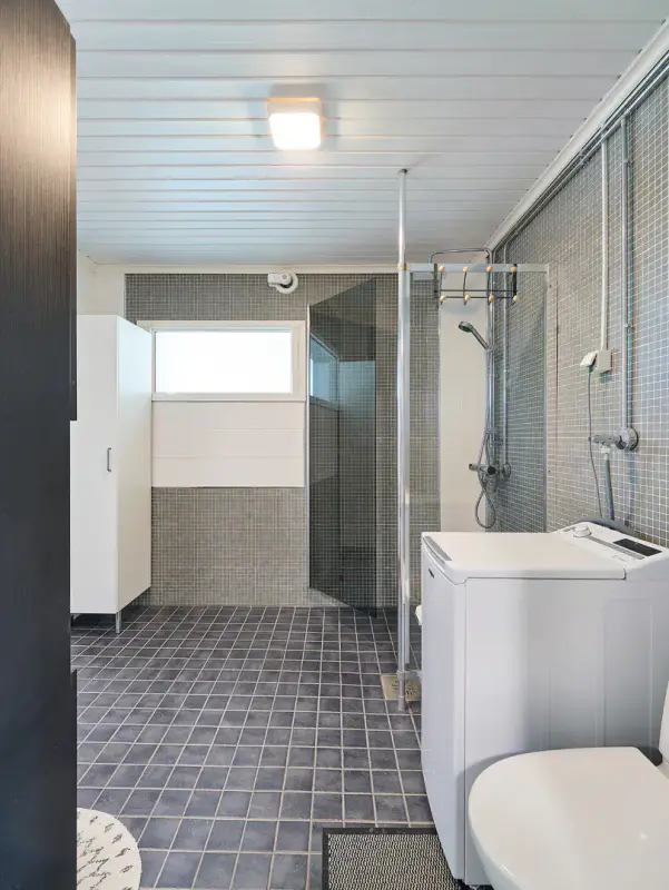 Maison rénovée ~155 m², géothermie et fibre, rive de sable sur l’Immalanjärvi, services à pied — Imatra — 15