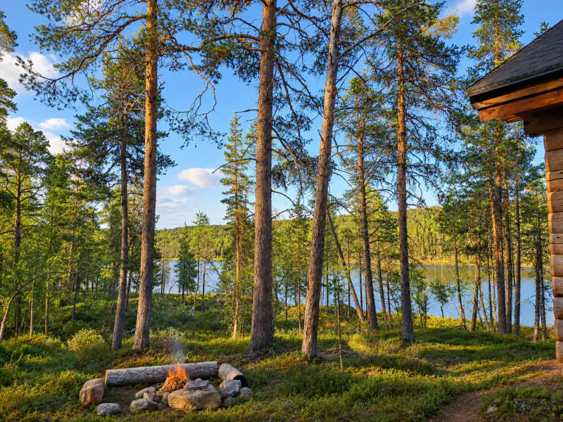 Hirsimaja ~24 m² + sauna, ~4,8 ha (~100 m rive), Muddusjärvi — Pitkävuono / Inari — 17