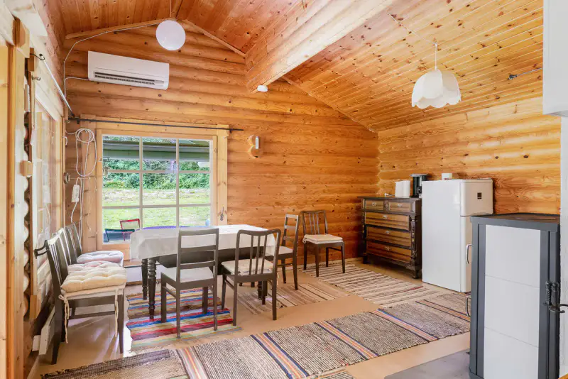 Hirsimökki ~42 m² (1990) + sauna, 4 800 m², Inkoonjoki — Nötterdalen / Inkoo — 17