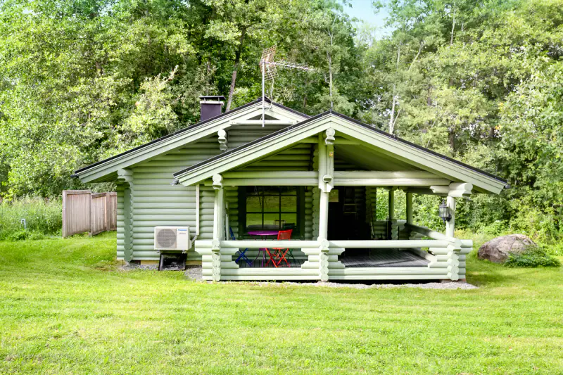 Hirsimökki ~42 m² (1990) + sauna, 4 800 m², Inkoonjoki — Nötterdalen / Inkoo — 4