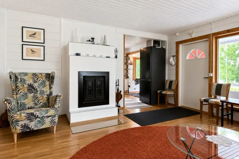 Maison de vacances agrandie de 113 m² avec espace spa + sauna de rive rénové, 131 m de rive privée et 1,33 ha sur le Syväjärvi — Pihlaisto / Jämsä — 10