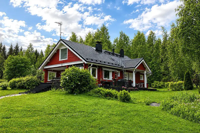 Maison de vacances agrandie de 113 m² avec espace spa + sauna de rive rénové, 131 m de rive privée et 1,33 ha sur le Syväjärvi — Pihlaisto / Jämsä — 2