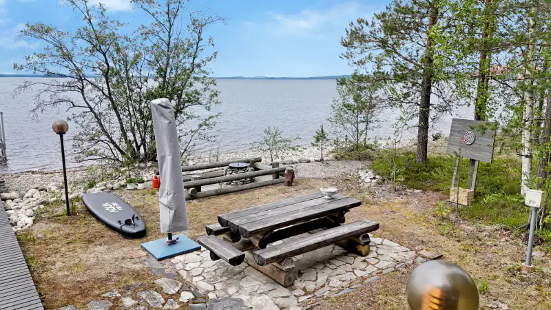 Mökki ~84 m² (1999) + rantasauna, ~1,78 ha (~200 m rive), Pielinen/Rukavesi — Uimaharju / Joensuu — 10