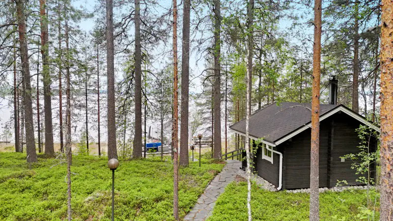 Mökki ~84 m² (1999) + rantasauna, ~1,78 ha (~200 m rive), Pielinen/Rukavesi — Uimaharju / Joensuu — 9