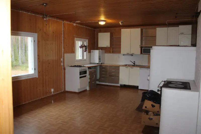 Mökki ~46 m² avec sauna, seul sur un étang poissonneux, 5 000 m² — Särkäntakanen / Mannervaara — 10
